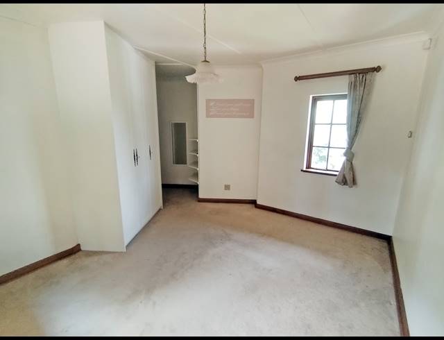 3 BEDROOM HOUSE FOR SALE IN COUNTRY LIFE PARK